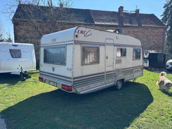 Obytný přívěs, Karavan LMC 490 K - 4