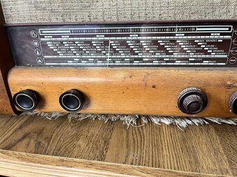 Radio Tesla 55C - 4