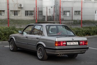 BMW E30 320i - 4