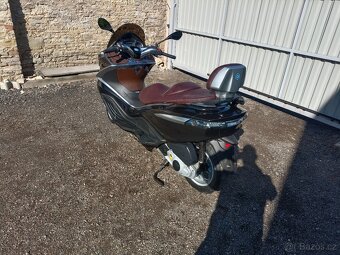 Piaggio X10 125i ABS ASR CZ doklady v ceně - 4