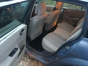 Megane combi 1,5 dci 6ti kvalt - 4