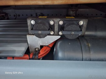MB Atego 1529 rok 2013 Odtahový speciál - 4