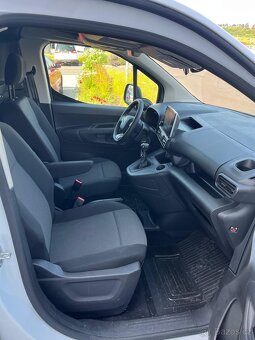 Toyota Proace City 1,5L 6MT Active 2S Multimedia Extra 75kw - 4