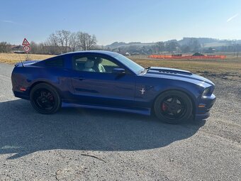 Prodám Ford Mustang 3,7 - 4