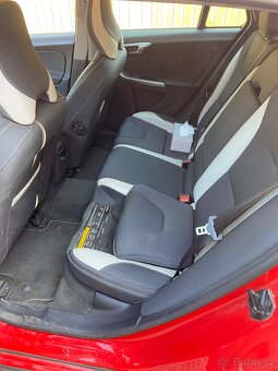 Volvo V60 D3 - 4