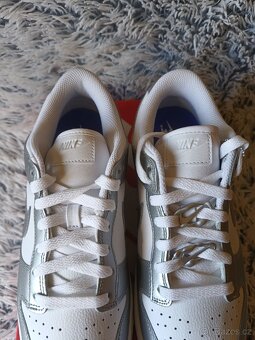 Nike Dunk Low W "Metallic Silver - Blue Joy" - 4