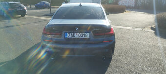 BMW 320d xDrive-M Sport - 4