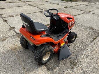 Sekací traktůrek Kubota T1670 - 4