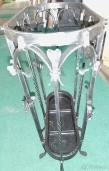 Kovaný stojan na deštníky - kovářská práce - 4