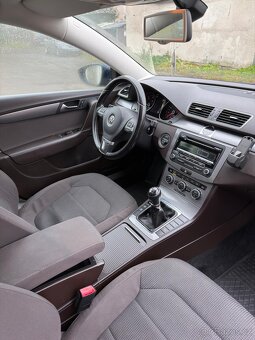 PRONÁJEM AUTA VW PASSAT B7 NA TAXI BOLT UBER - 4