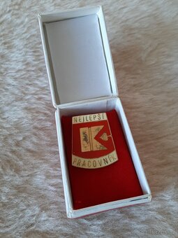 Odznaky, medaile, vyznamenání - 4