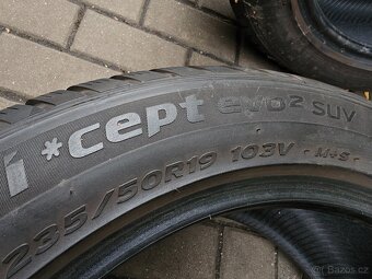 Pneumatiky pneu  R19 zimní Hankook 2ks 235/50 - 4