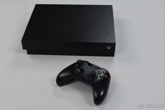 Xbox One X 1TB - 4
