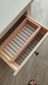 Malá komoda IKEA  Hemnes - 4