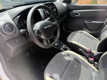 Dacia Spring - 4