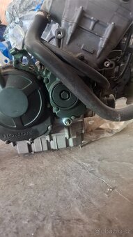 Honda cbr 900 rr sc28 - 4