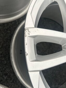 Orig. alu kola VW 5x112 r17 - 4