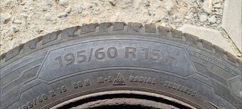 Barum quartaris 5 195/60/15 - 4
