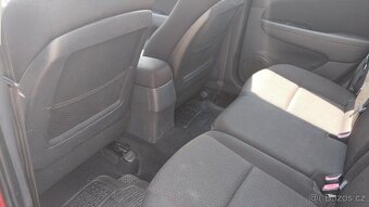 hyundai i30 1,4 16V - 4