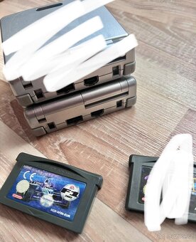 Gameboy Advance SP + hra a nabíječka - 4