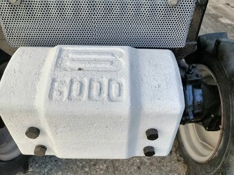 Prodám KUBOTA B 6000 - nový motor. Včetně rotavatoru. . - 4