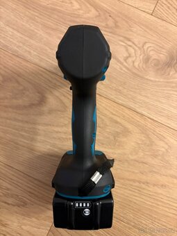 Vrtačka Makita DDF487 - 4