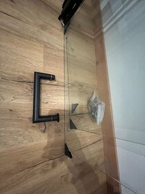Sprchový kout - posivné dveře - 4