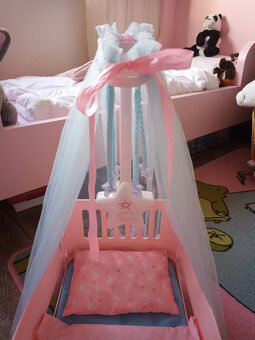 Postylka Baby Annabell s nebesy, svetly a hudbou - 4