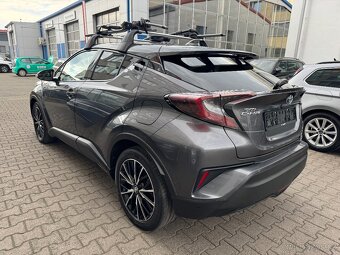 Toyota C-HR Hybrid 1.8 72kW Aut. 78tkm Keyless par. kamera - 4