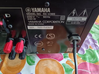 Yamaha RX-V365 Receiver - 4