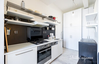 Pronájem bytu 1+kk, Biskupcova, Žižkov, 15900 Kč/měs, 22 m2 - 4