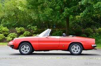 Alfa Romeo 2000 Spider Veloce (1981) - 4
