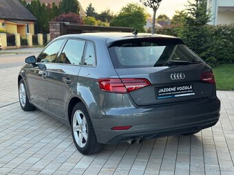 Audi A3 Sportback 40 2.0 TFSI Entry Design quattro - 4