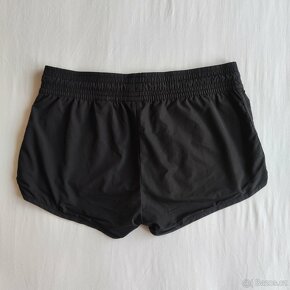Dámské černé sportovní kraťasy H&M, vel. 40 - 4