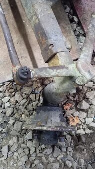 Zetor 25A-přední náprava - 4