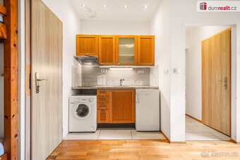 Prodej bytu 1+kk, 19,5 m2, Milíčova, Praha - 4