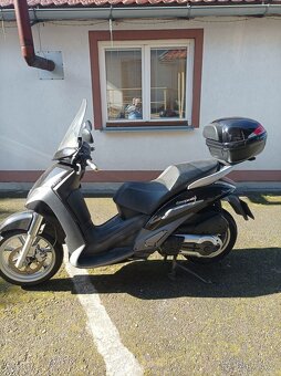 Peugeot Geopolis 400 - 4