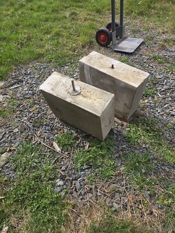 Zdarma 2 nahrobni kameny.mramor? Zula? - 4