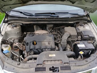 Prodám Hyundai i30 kombi CW - 4