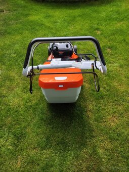 Prodám sekačku Stihl RM650T - 4