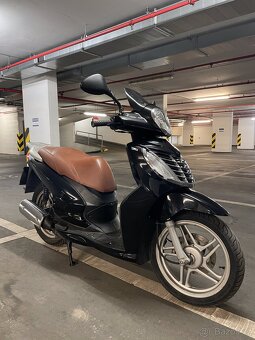 Prodám skútr Malaguti Centro 160 i – 10 kW - 4