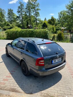 Škoda Octavia II L&K 2.0TDI, PDC, Navi - 4