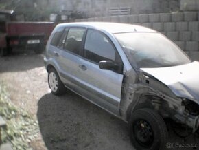ford fusion1.25,55kw,r,v.3-09,60000km. - 4