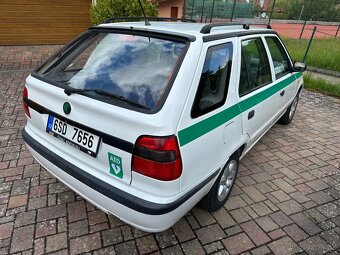 Škoda felicia combi v provedeni byvale policie - 4