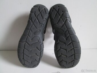 Keen....vel.37,5 - 4