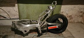 Yamaha YZF-R1 rok 1999- 2001 dily + CZ TP - 4
