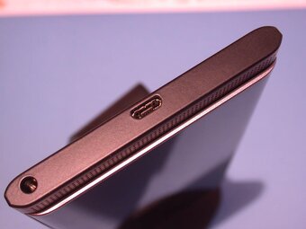 Blackberry Priv - 4