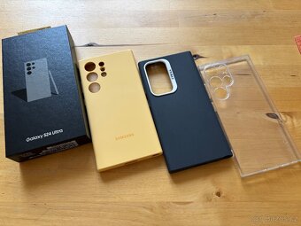 Zánovní Samsung S24 Ultra + zánovní Galaxy Watch 7 44mm - 4