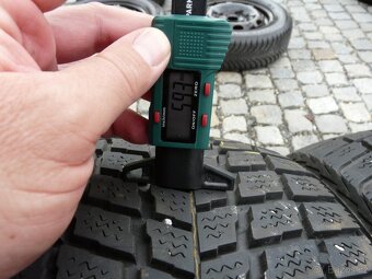 ZIMNÍ PNEU NEXEN 225/60R17 - 4