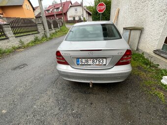 Mercedes Benc - 4